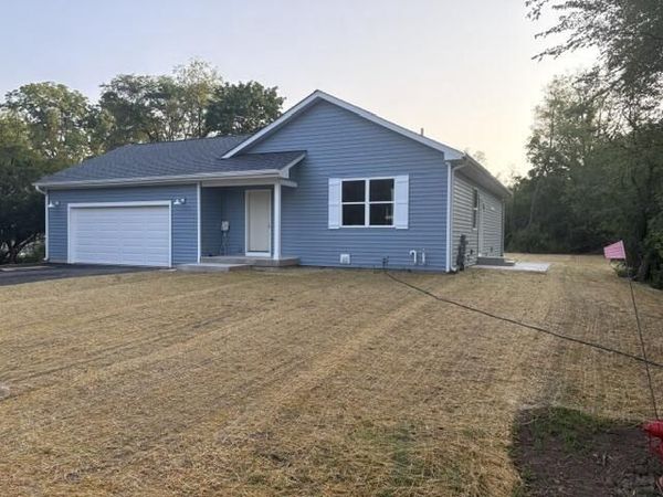 N1004 Palm ROAD, Genoa City, WI 53128