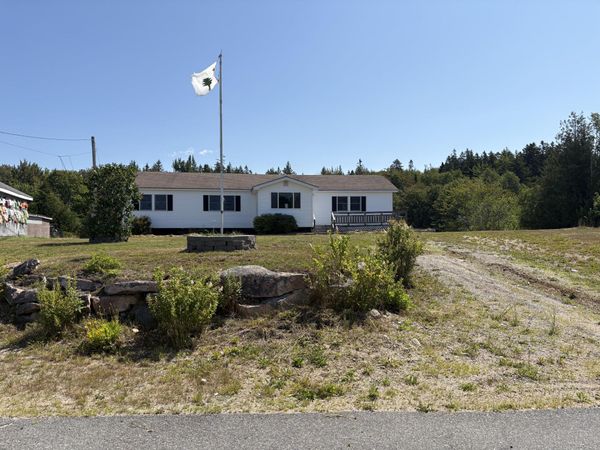 43 Duck Pond Road , Winter Harbor, ME 04693