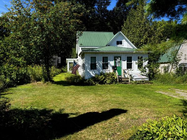 188 Knox Street , Millinocket, ME 04462