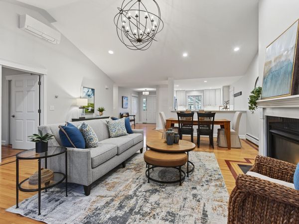 24 York Ledge Drive, Unit #24, Cumberland, ME 04110