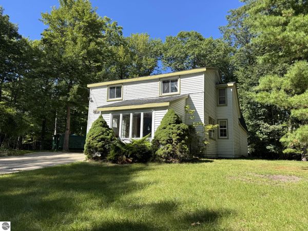 2443 Valley Avenue, East Tawas, MI 48730