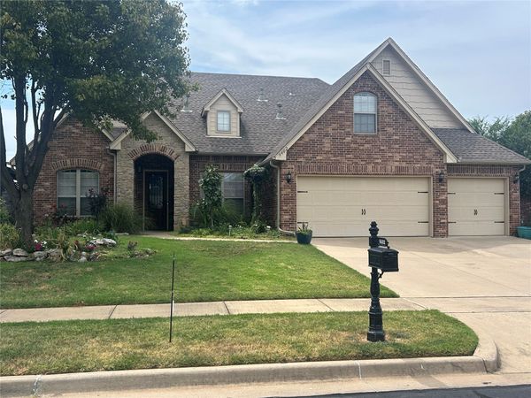 9402 N 95th East East Place, Owasso, OK 74055