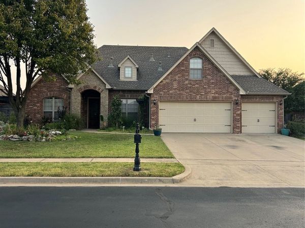9402 N 95th East East Place, Owasso, OK 74055