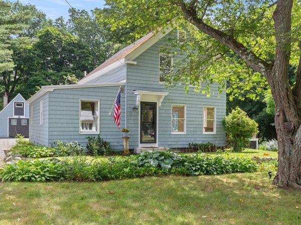 16 Nabbys Point Road, Ipswich, MA 01938