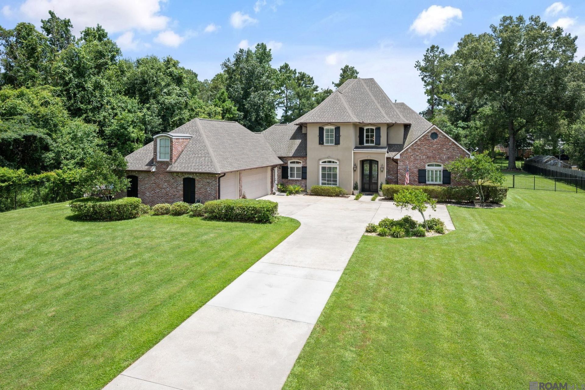 7242 Pirie Dr, Denham Springs, LA 70726 Main Photo