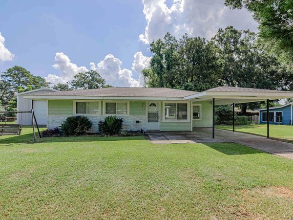 308 Bunn St, Donaldsonville, LA 70346