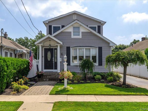 6 Wall Street , Farmingdale, NY 11735
