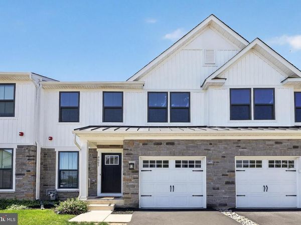 8005 MILLTOWN CIRCLE , CHELTENHAM, PA 19012