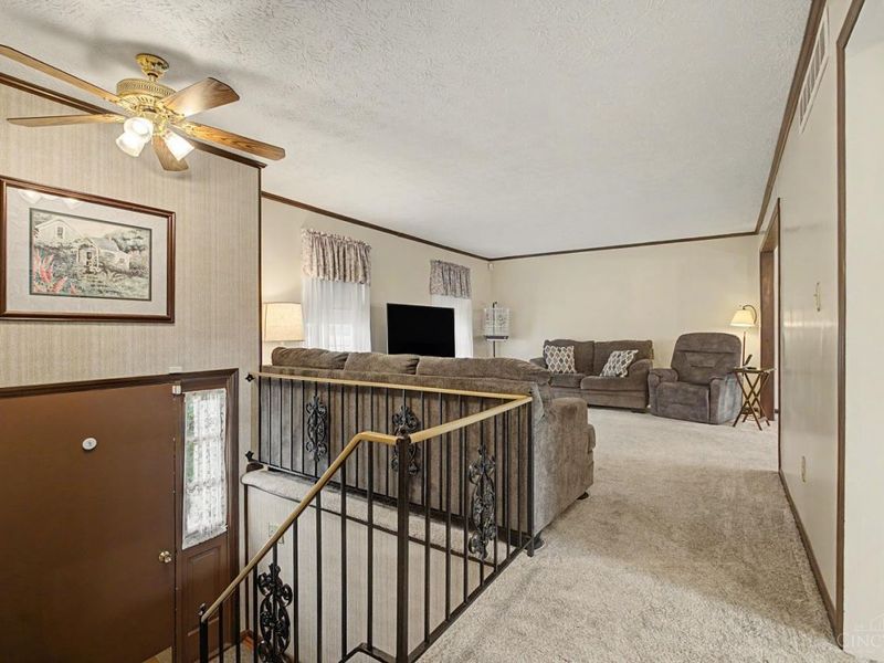 1711 8 Mile Road, Anderson Township, OH 45255 Photo 9