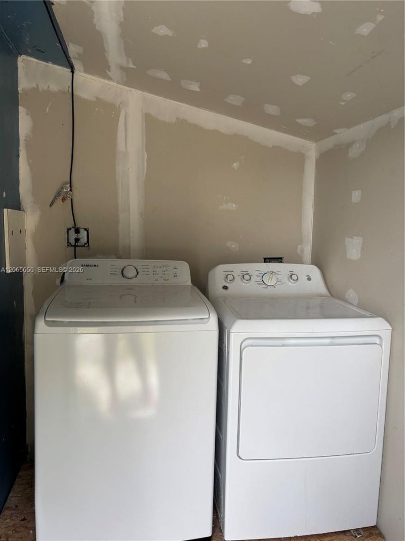 6335 SW 21st St , Unit 2, Miramar, FL 33023 Photo