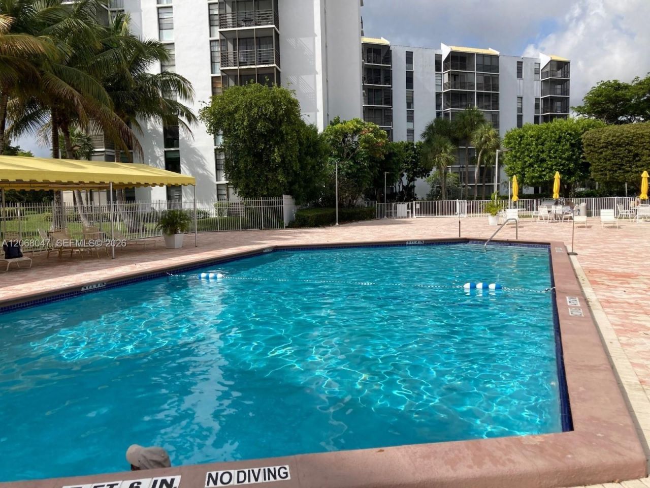 20500 W Country Club Dr, Unit 517, Aventura, FL 33180 Photo