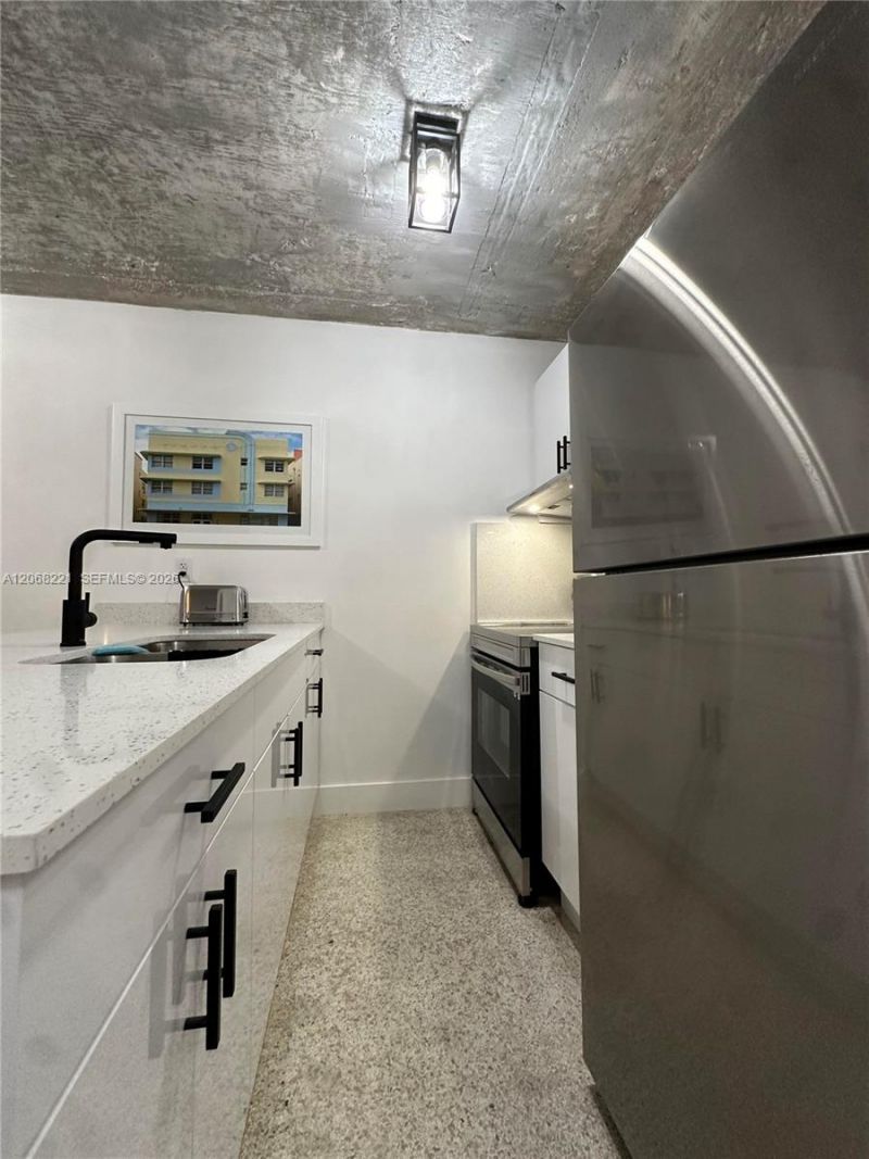 190 NW 69th St , Unit 6, Miami, FL 33150 Photo