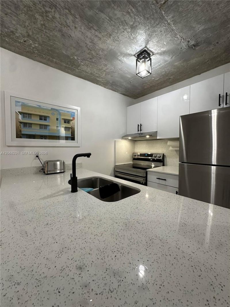 190 NW 69th St , Unit 6, Miami, FL 33150 Photo