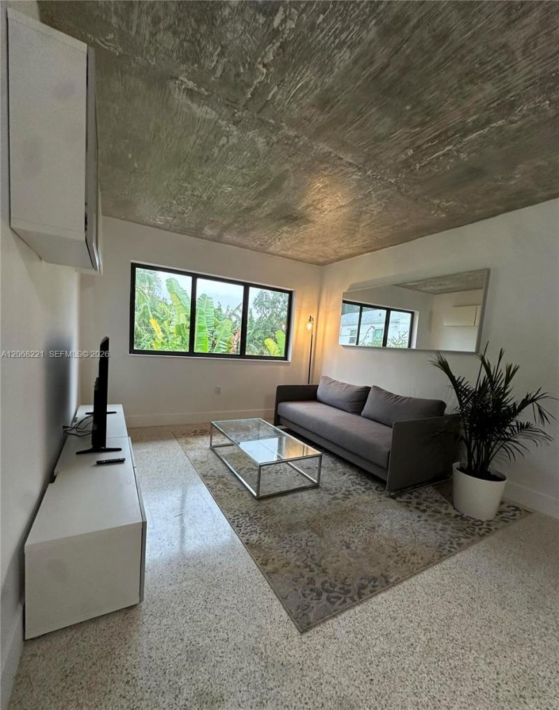 190 NW 69th St , Unit 6, Miami, FL 33150 Photo
