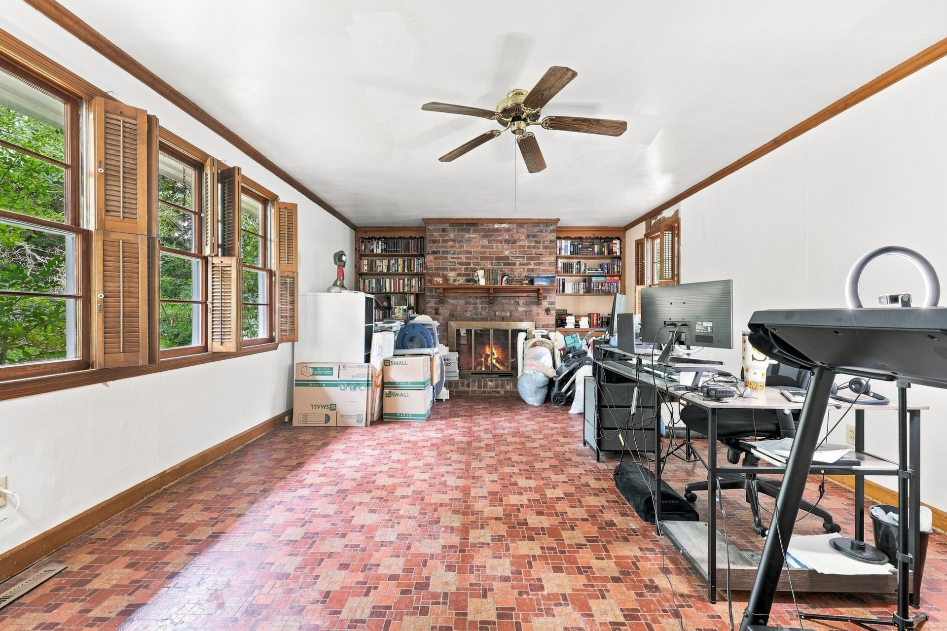 130 Cooper St.  Photo 16