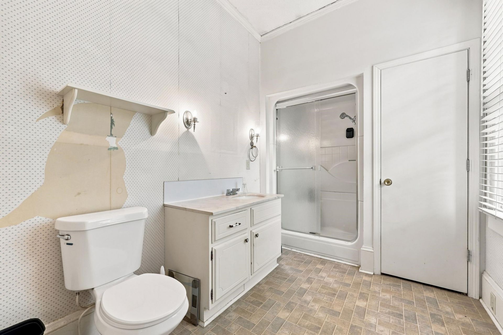 130 Cooper St.  Photo 21