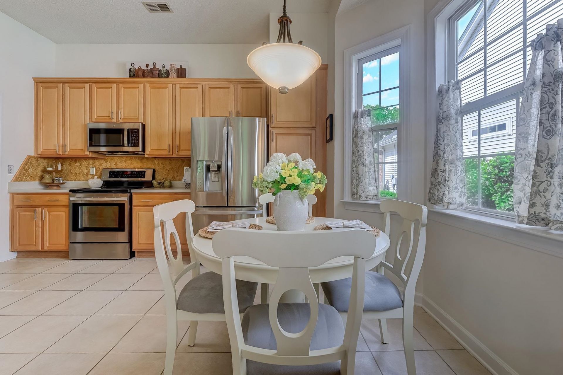 6439 Longwood Dr. Photo 13