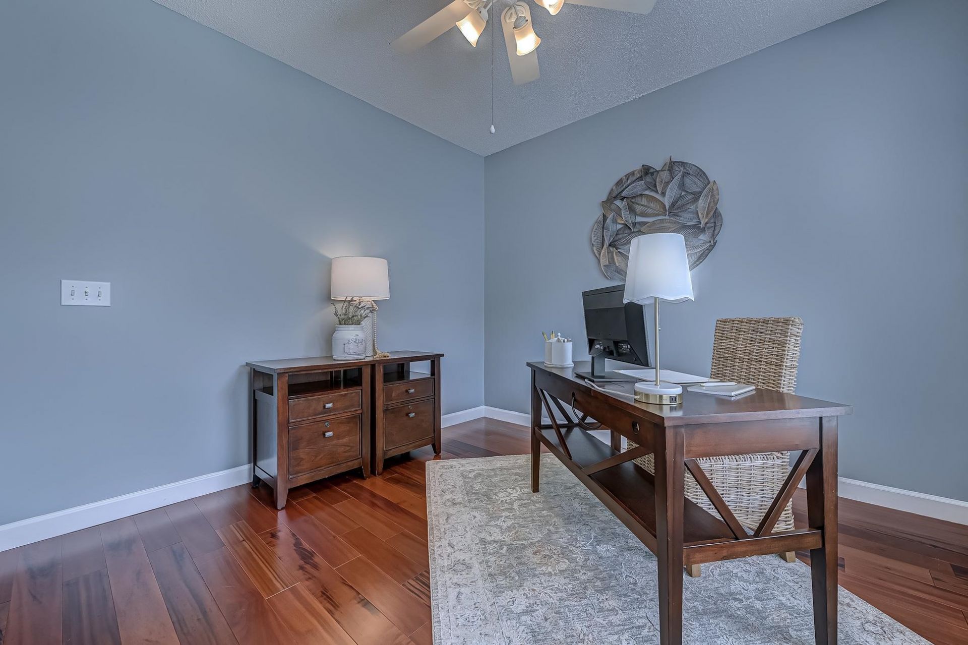 6439 Longwood Dr. Photo 34