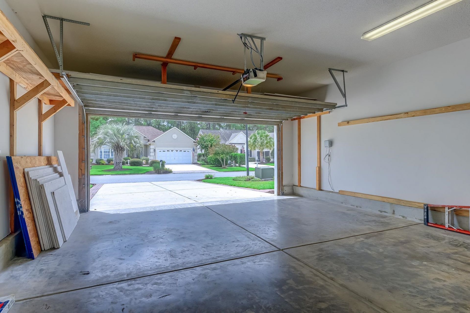 6439 Longwood Dr. Photo 39