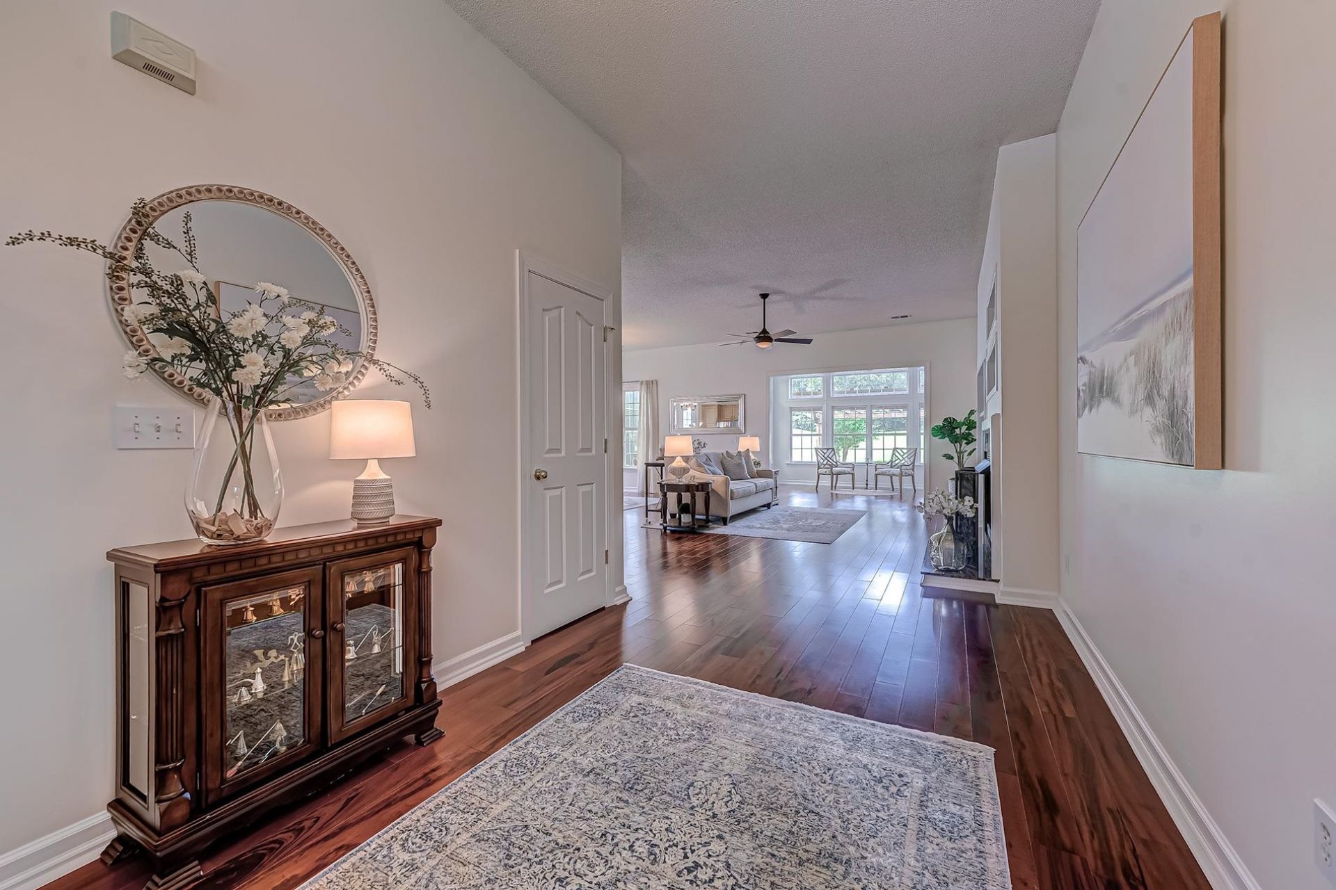 6439 Longwood Dr. Photo 5