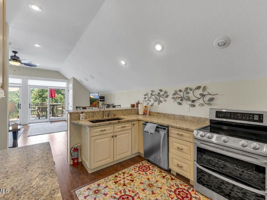 Property Image 98