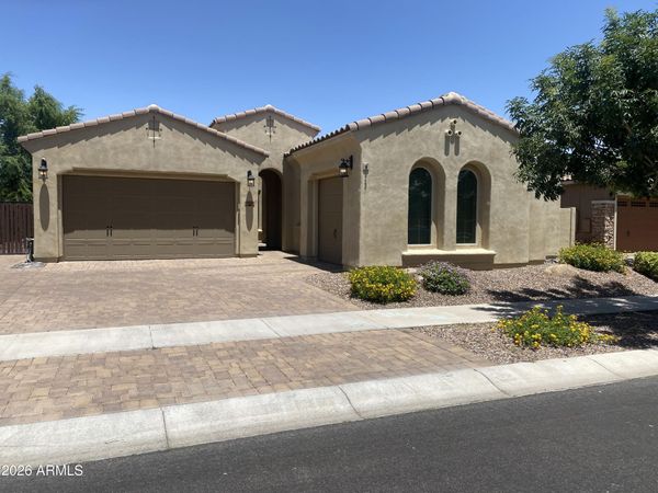 2948 E MAPLEWOOD Street, Gilbert, AZ 85297