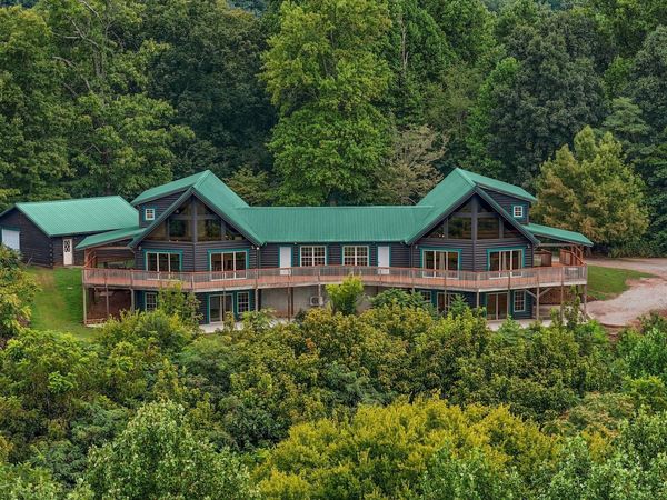 1750 Hiwassee Rd, Sweetwater, TN 37874