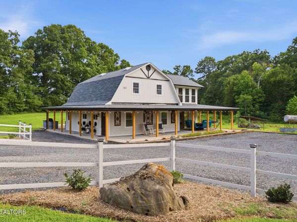 767 Farmington Way, Maryville, TN 37801