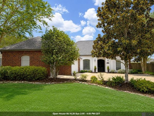 12417 Plantation Creek Dr, Geismar, LA 70734