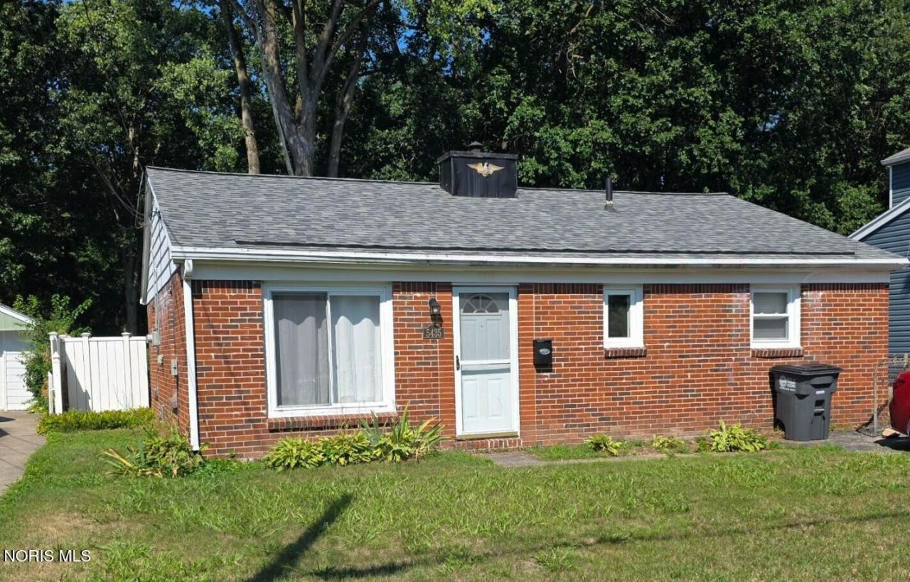 5435 Clover Lane , Toledo, OH 43623 Main Photo