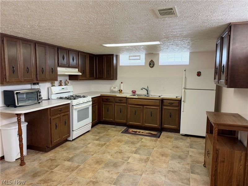 1510 Winchester Drive, Parma, OH 44134 Photo 19