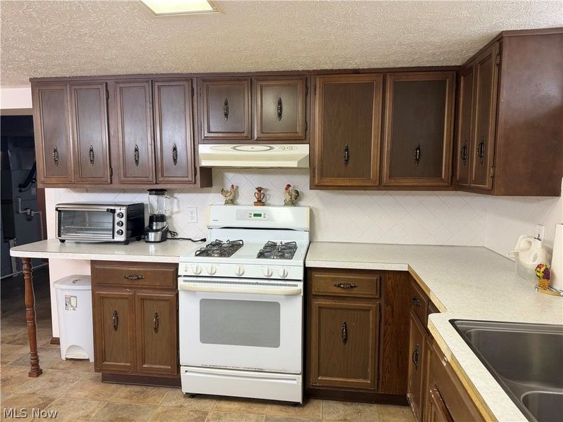 1510 Winchester Drive, Parma, OH 44134 Photo 20