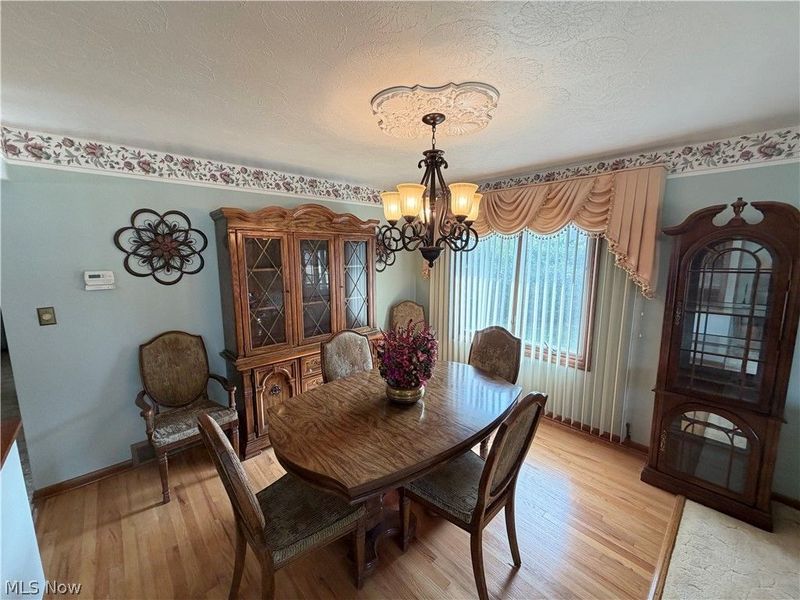1510 Winchester Drive, Parma, OH 44134 Photo 4