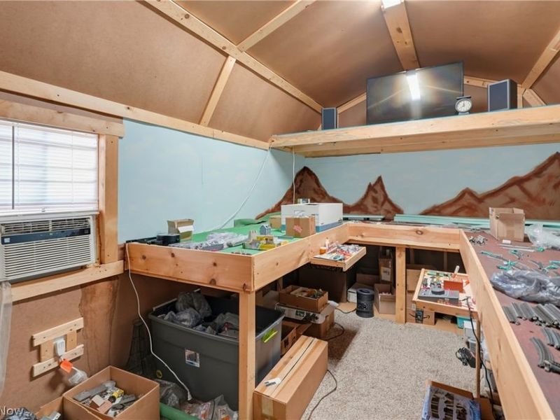 2349 Ivy Way Street NE, Canton, OH 44705 Photo 9