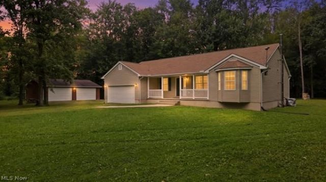 2930 Selkirk Bush Road SW, Warren, OH 44481