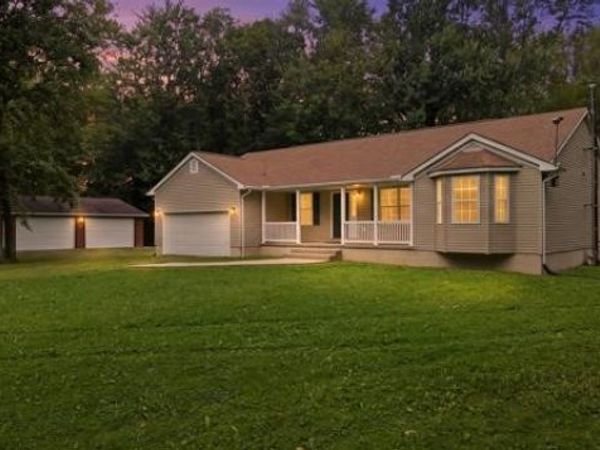2930 Selkirk Bush Road SW, Warren, OH 44481