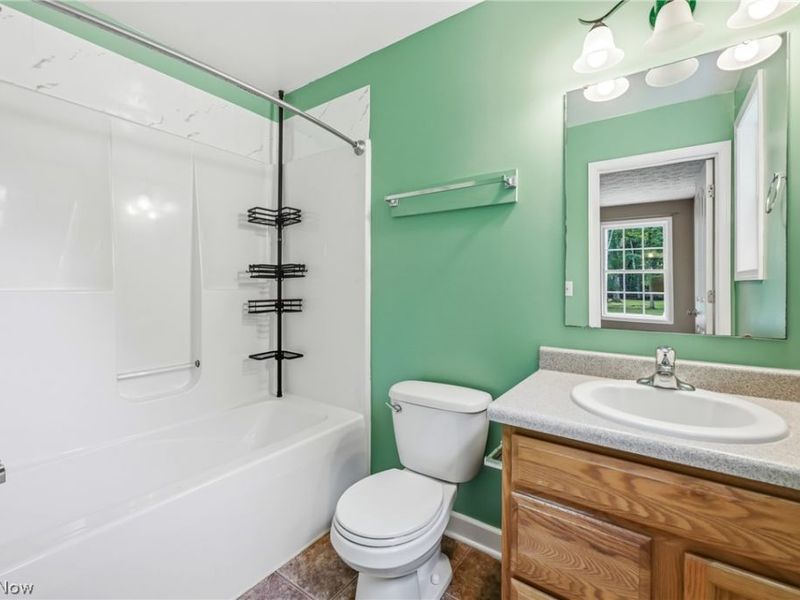 2930 Selkirk Bush Road SW, Warren, OH 44481 Photo 26