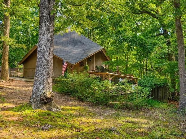 3215 The Trail Road , Gainesville, GA 30501
