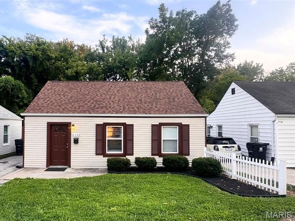6748 vernon Avenue , University City, MO 63130