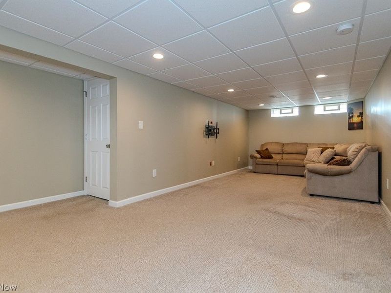 253 E 288th Street , Willowick, OH 44095 Photo 13
