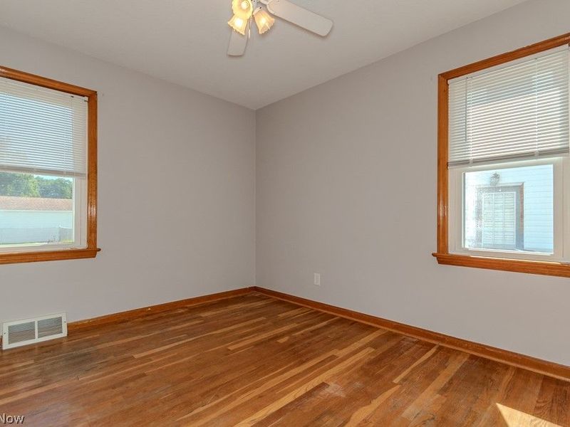 253 E 288th Street , Willowick, OH 44095 Photo 18