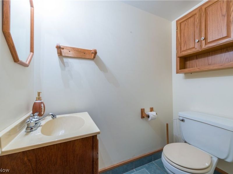 845 Jamestown Avenue , Elyria, OH 44035 Photo 31
