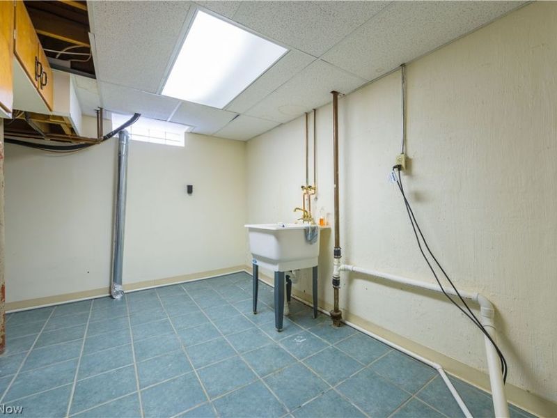 845 Jamestown Avenue , Elyria, OH 44035 Photo 35