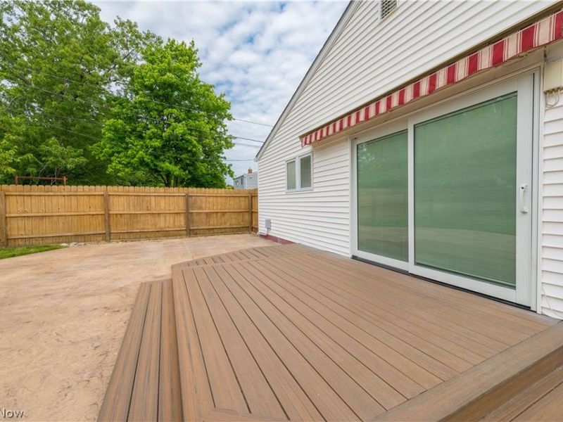 845 Jamestown Avenue , Elyria, OH 44035 Photo 38