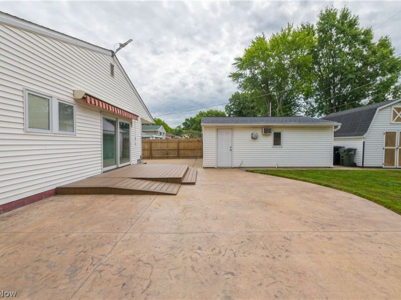 845 Jamestown Avenue , Elyria, OH 44035 Photo 40
