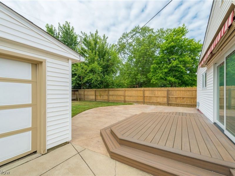 845 Jamestown Avenue , Elyria, OH 44035 Photo 42