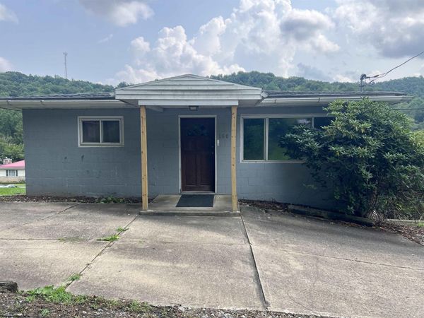 160 W High Street, Salem, WV 26426