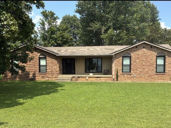 3203 E Old Ashland City Rd , Clarksville, TN 37043