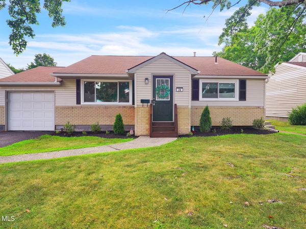 34 Perry Avenue, Latham, NY 12110