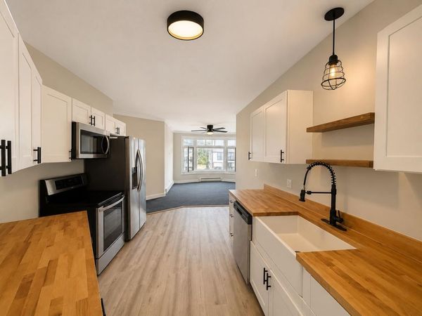 408 Central Street, Unit 4, Franklin, NH 03235